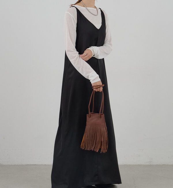  「《サイズ展開》Vネックサテンキャミワンピース」|ワンピース|