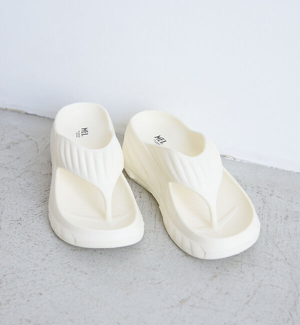 AU BANNISTER「●MEI　トングボリュームソールサンダル」|サンダル|アイボリー