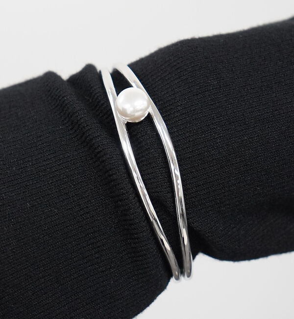 abahouse mavie「【NOVA】サージカルステンレス淡水パールバングル」|ブレスレット・バングル|シルバー