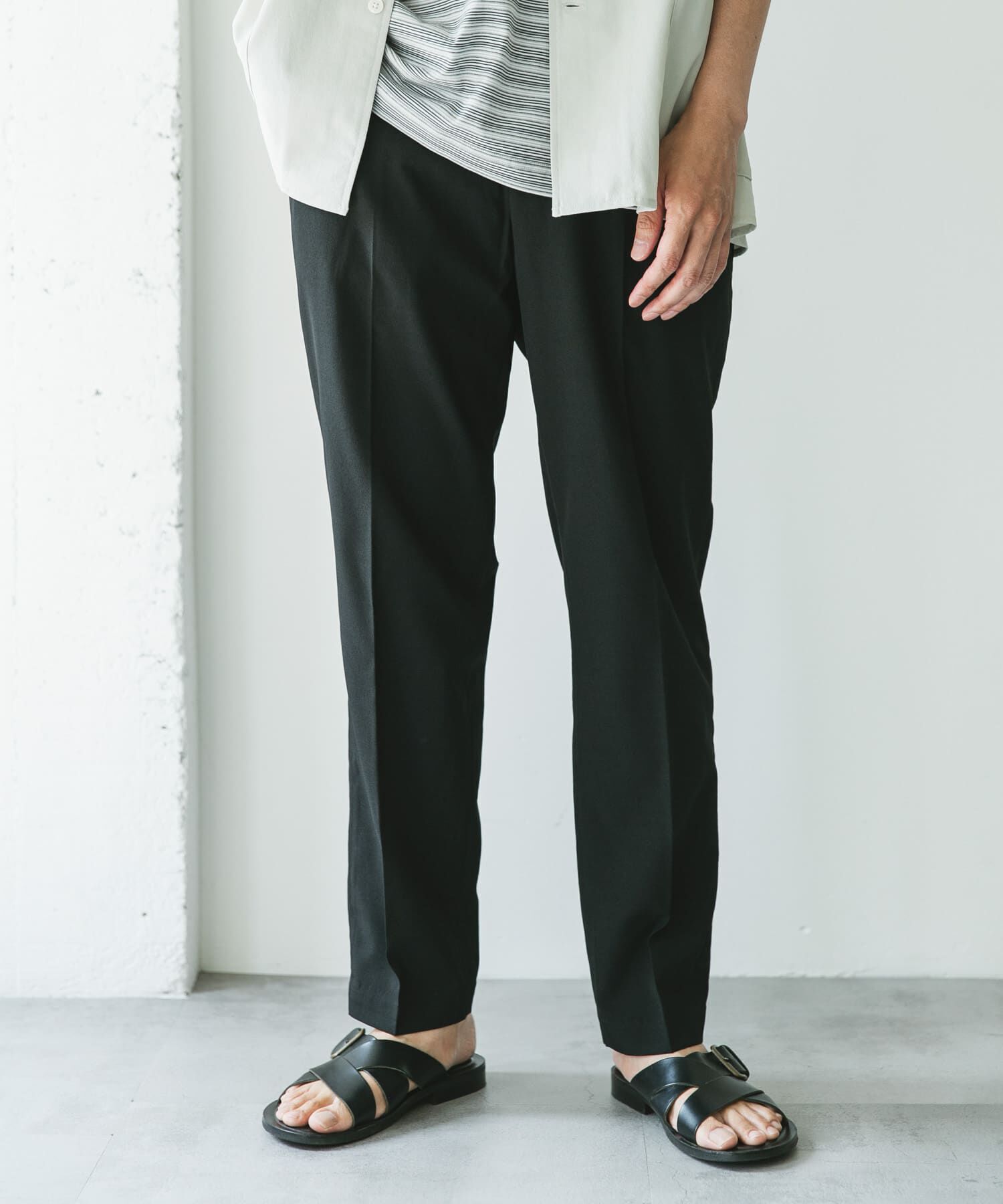 URBAN RESEARCH DOORS「『UR TECH DRYLUXE』『イージーケア/速乾/UVカット』テーパードパンツ」|その他|