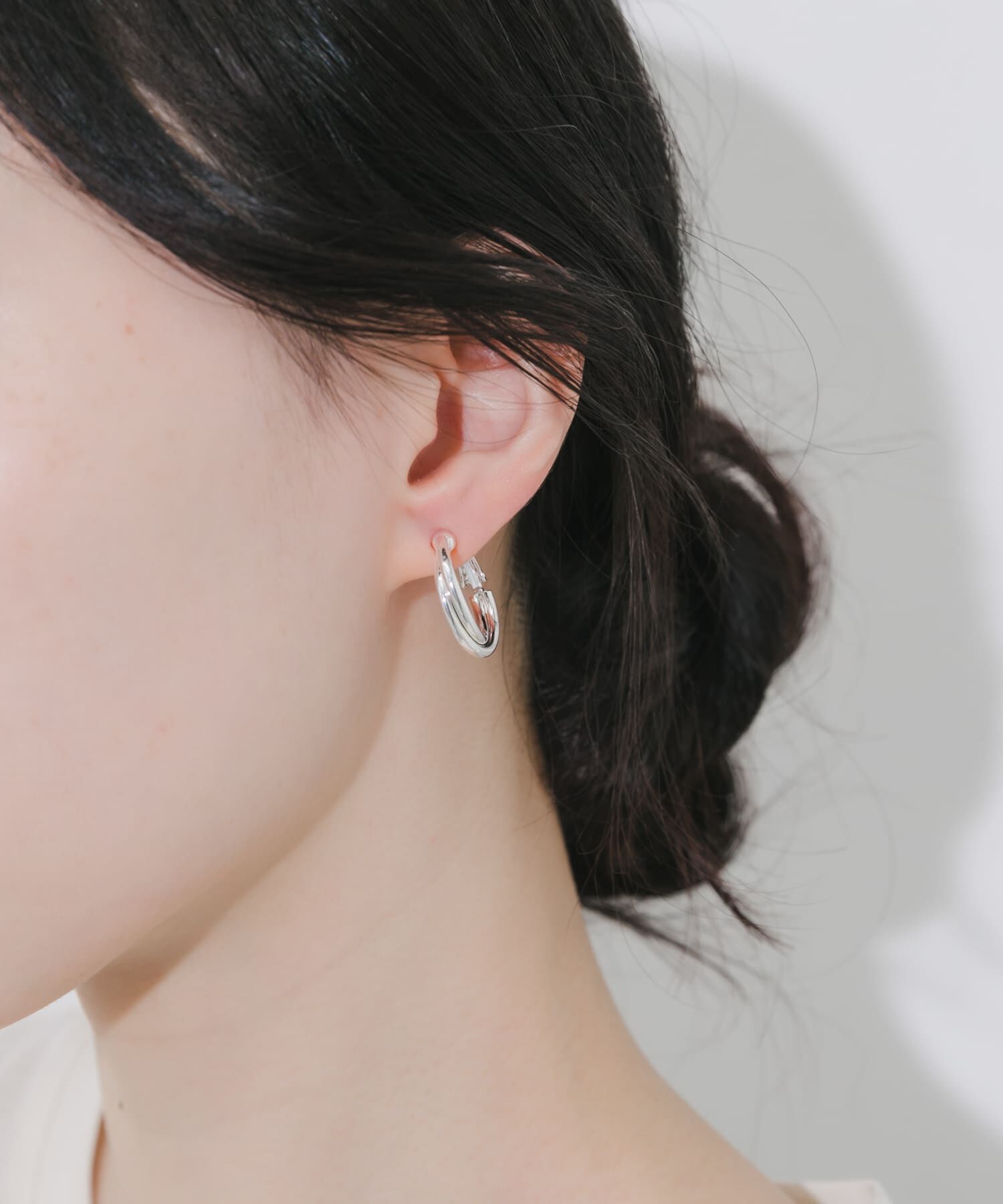 SMELLY「ダブルラインフープイヤリング」|イヤリング|