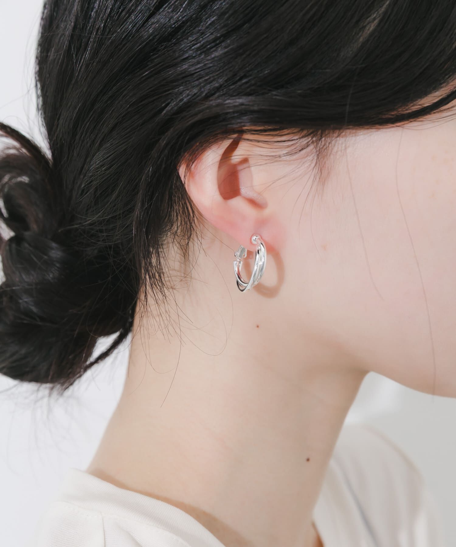 SMELLY「ダブルラインフープイヤリング」|イヤリング|