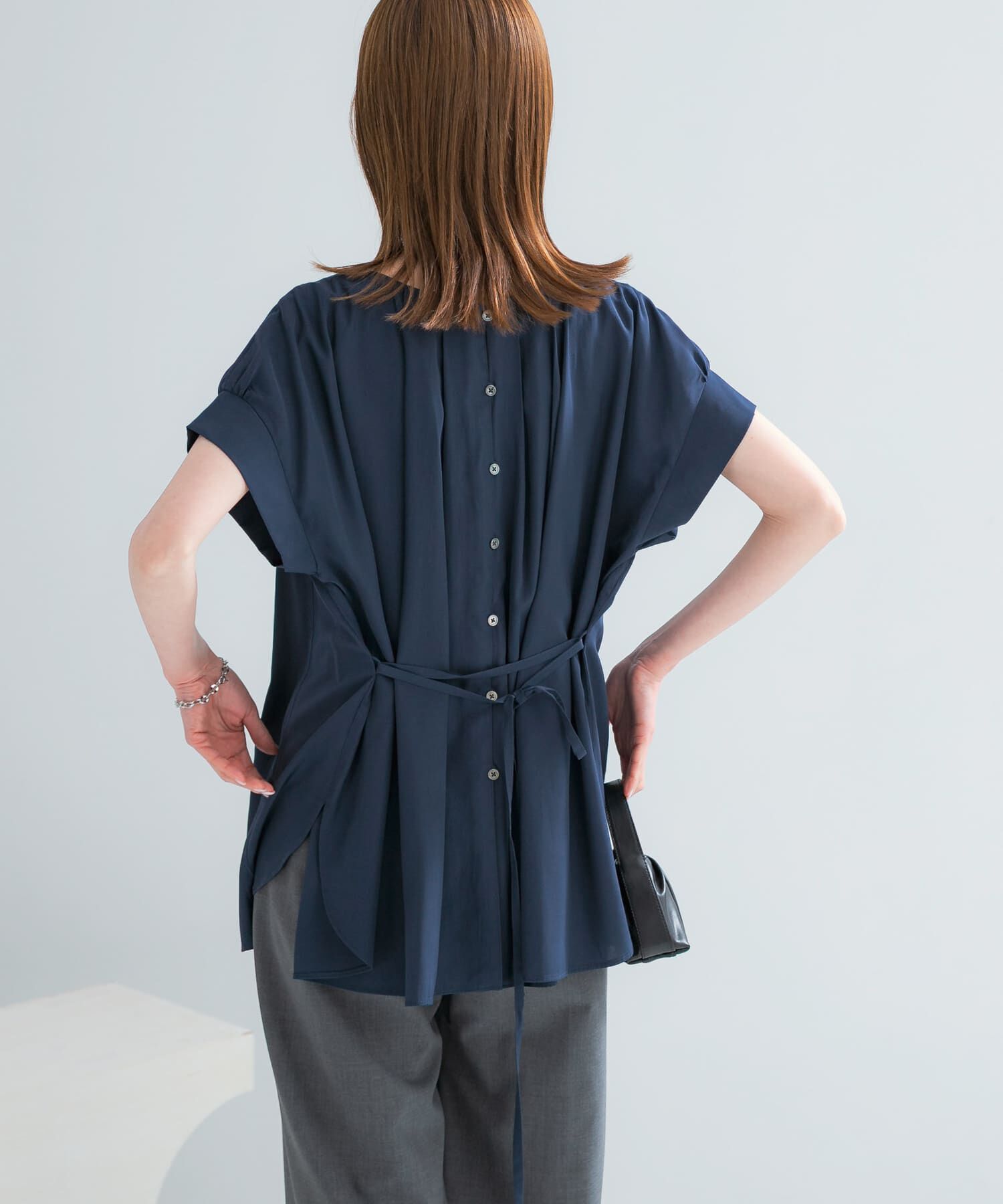 URBAN RESEARCH ROSSO「『一部WEB限定カラー』タックデザインブラウス」|シャツ・ブラウス|