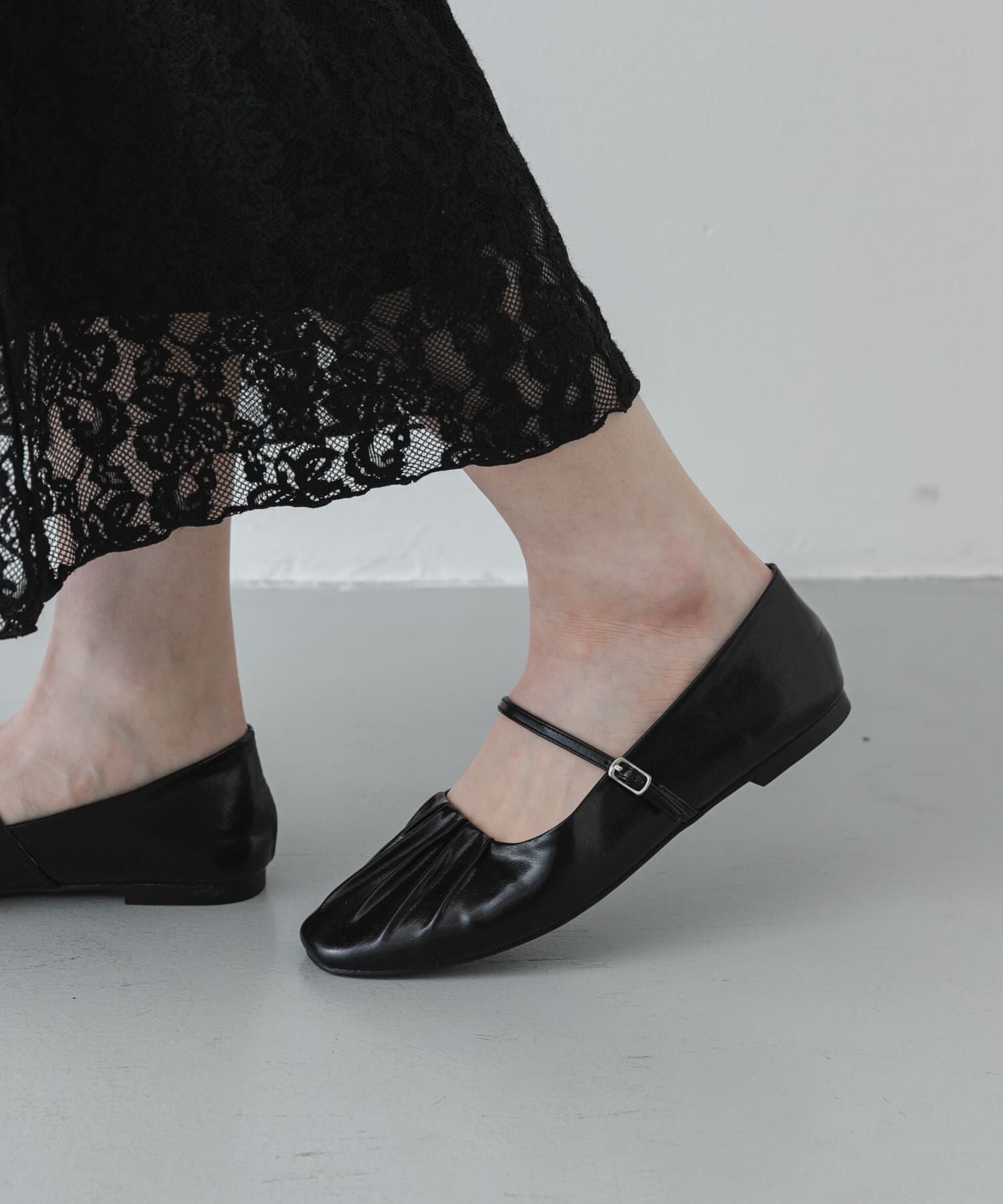 SENSE OF PLACE by URBAN RESEARCH「『抗菌/消臭』ギャザーフラットパンプス」|パンプス|