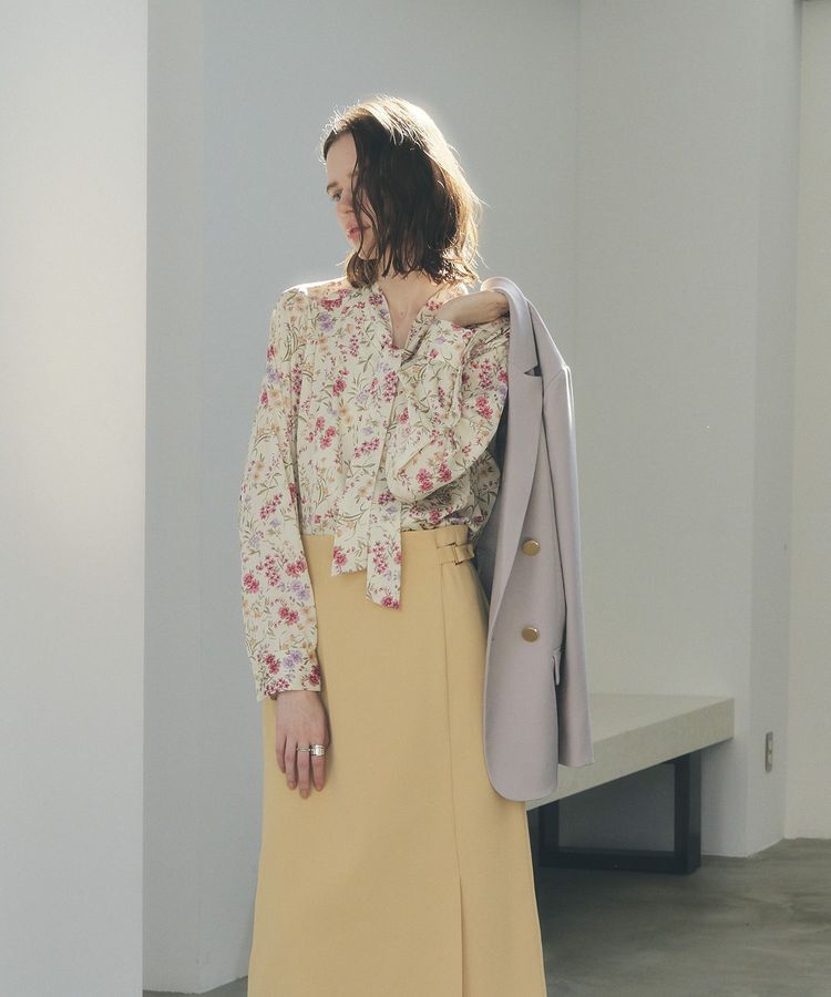 YECCA VECCA「ボタニカルフラワー柄ボウタイブラウス」|シャツ・ブラウス|