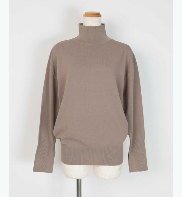 ur's「【星玲奈さんコラボアイテム】ハイネックドロップショルダーオーバーサイズニット」|ニット・セーター|