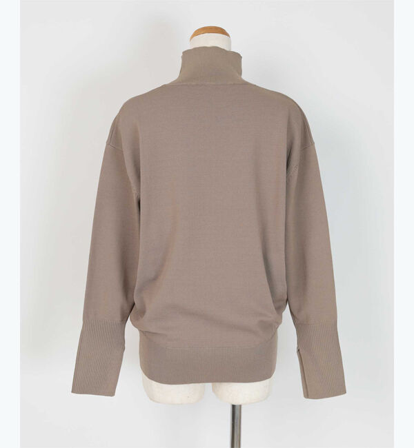 ur's「【星玲奈さんコラボアイテム】ハイネックドロップショルダーオーバーサイズニット」|ニット・セーター|