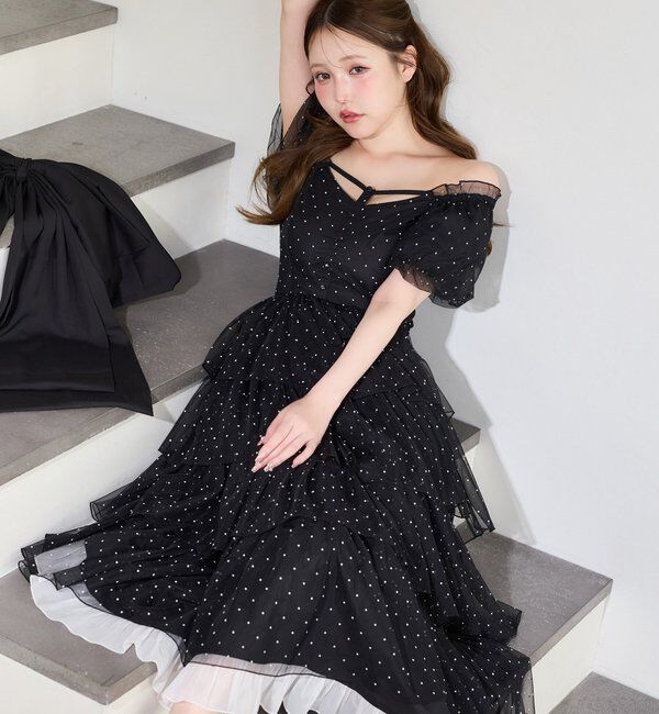  「【Black Ribbon Collection】バックリボンティアードワンピ」|ワンピース|