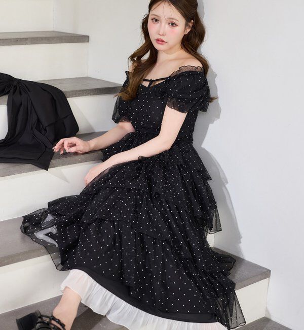  「【Black Ribbon Collection】バックリボンティアードワンピ」|ワンピース|