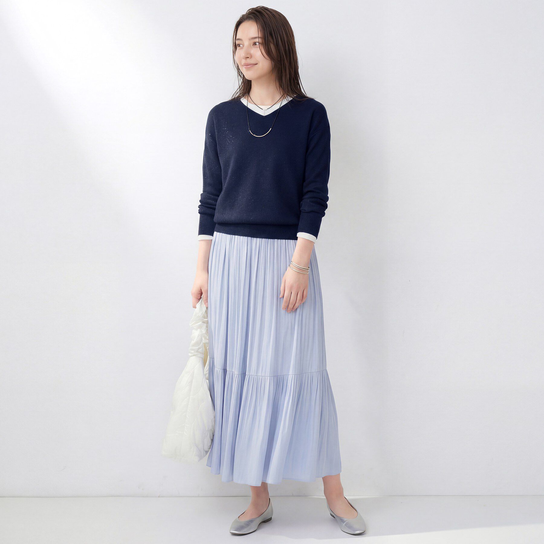 INDIVI「【洗える／軽量】きらめきVネックニット」|ニット・セーター|