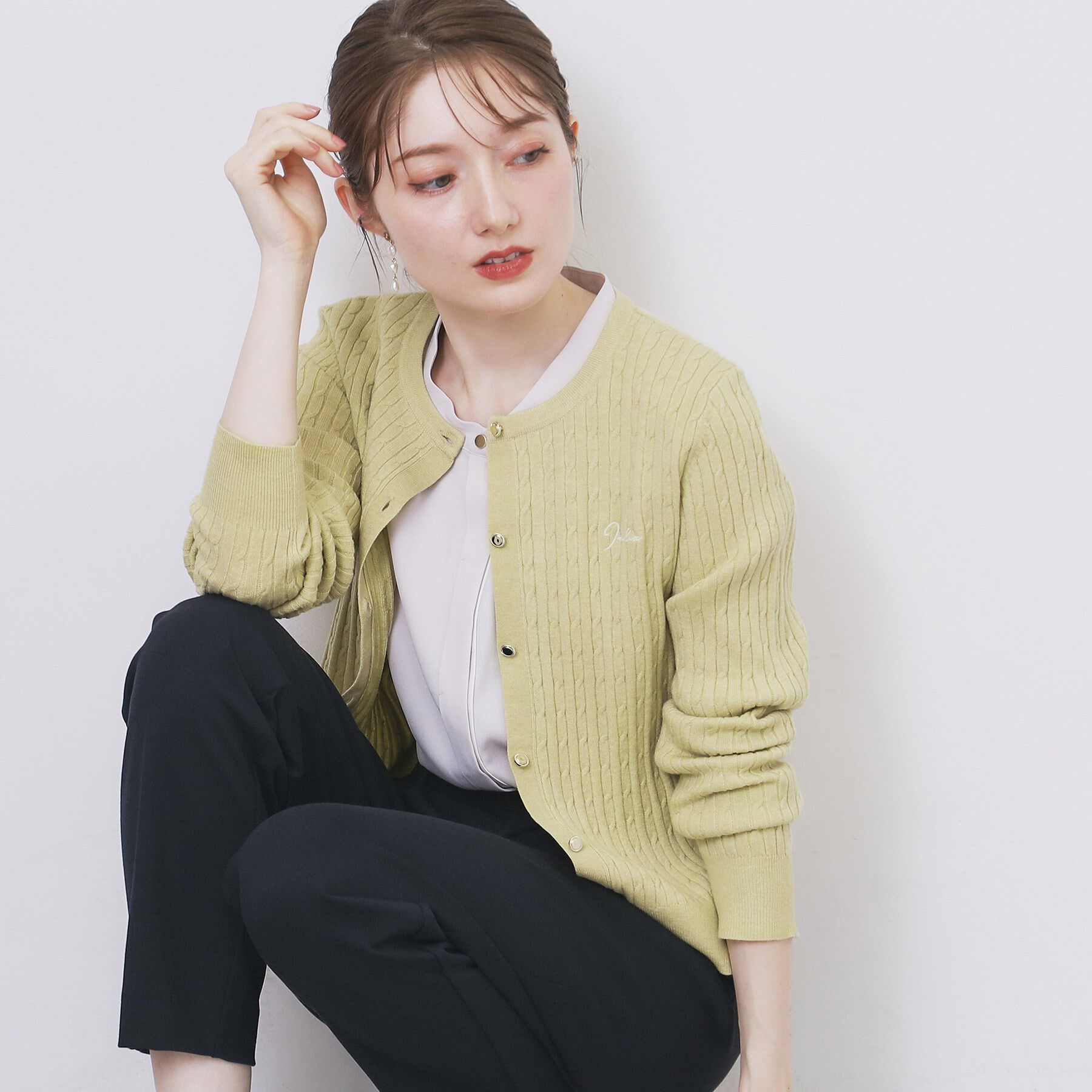 index「クルーネックケーブルカーディガン【洗濯機OK】」|カーディガン|イエロー(031)