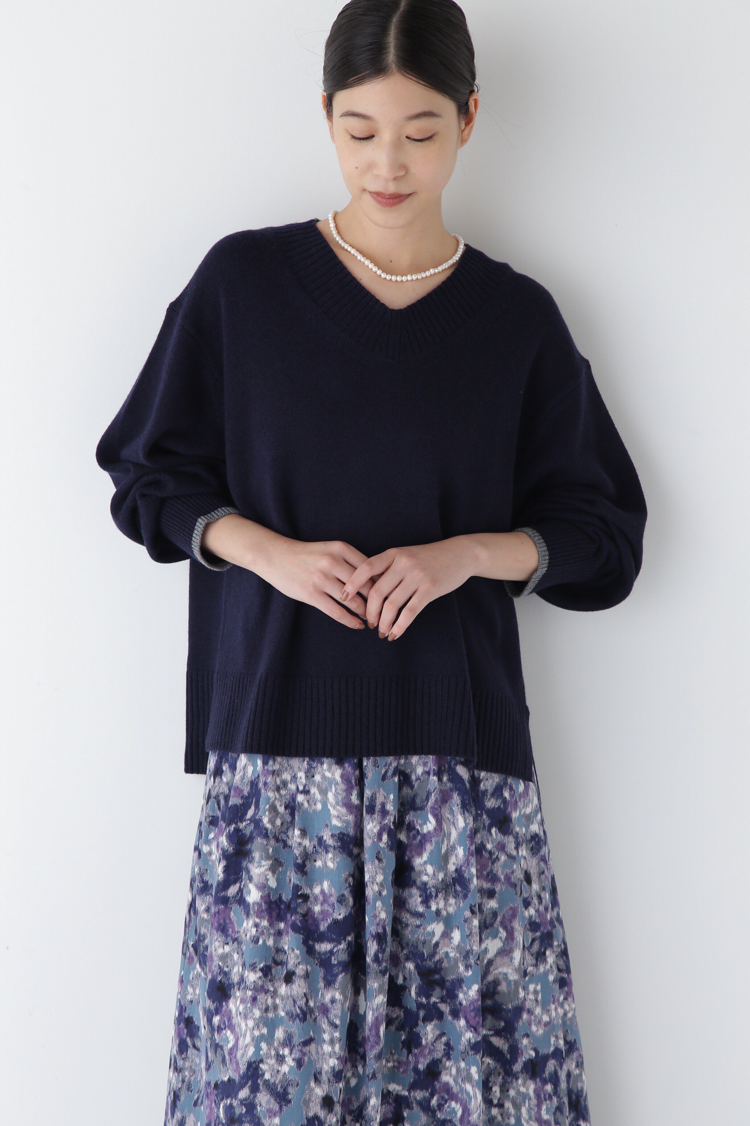  「◆ウールカシミヤＶネックニットプルオーバー」|ニット・セーター|ネイビー