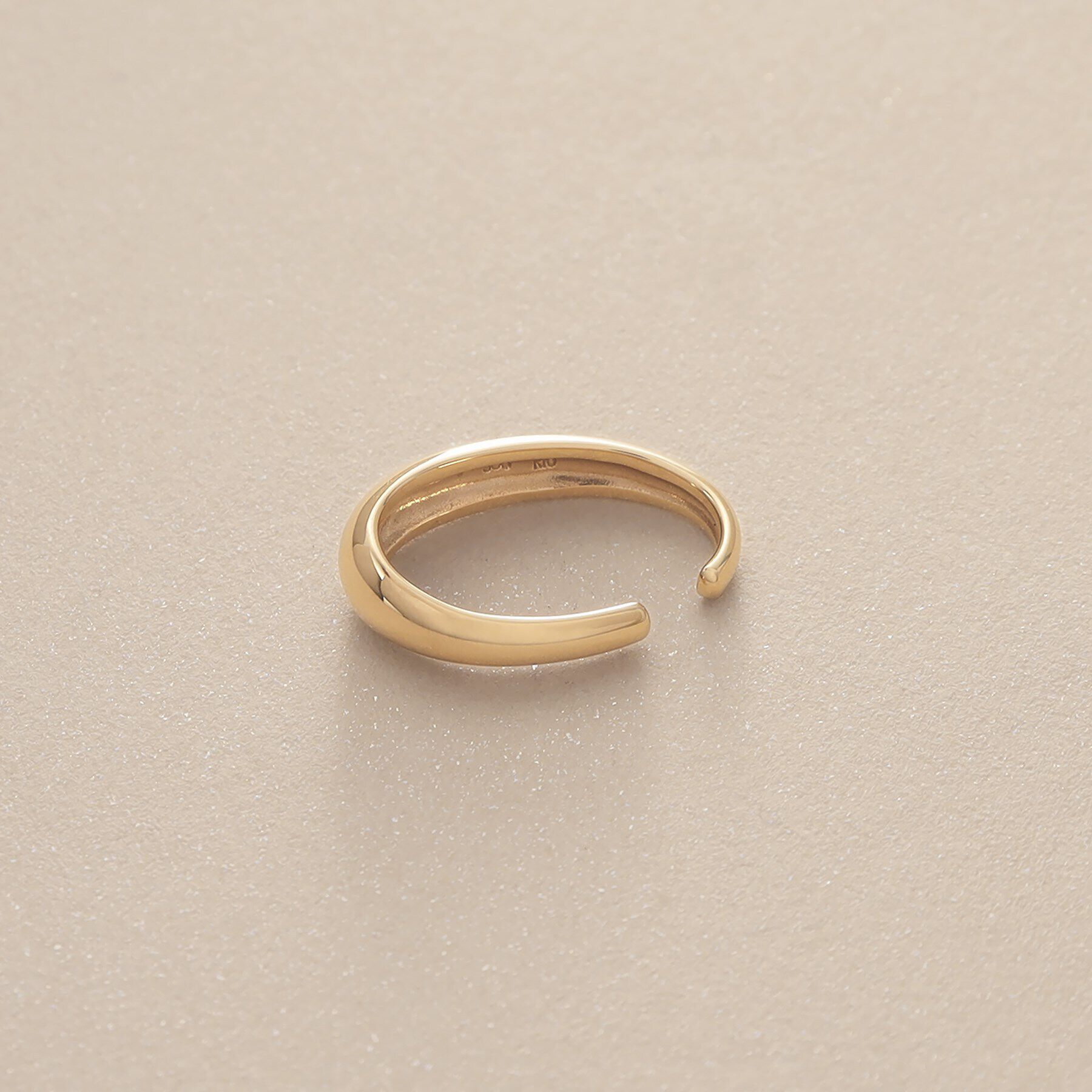 COCOSHNIK「K10月甲 イヤーカフ大」|イヤーカフ|