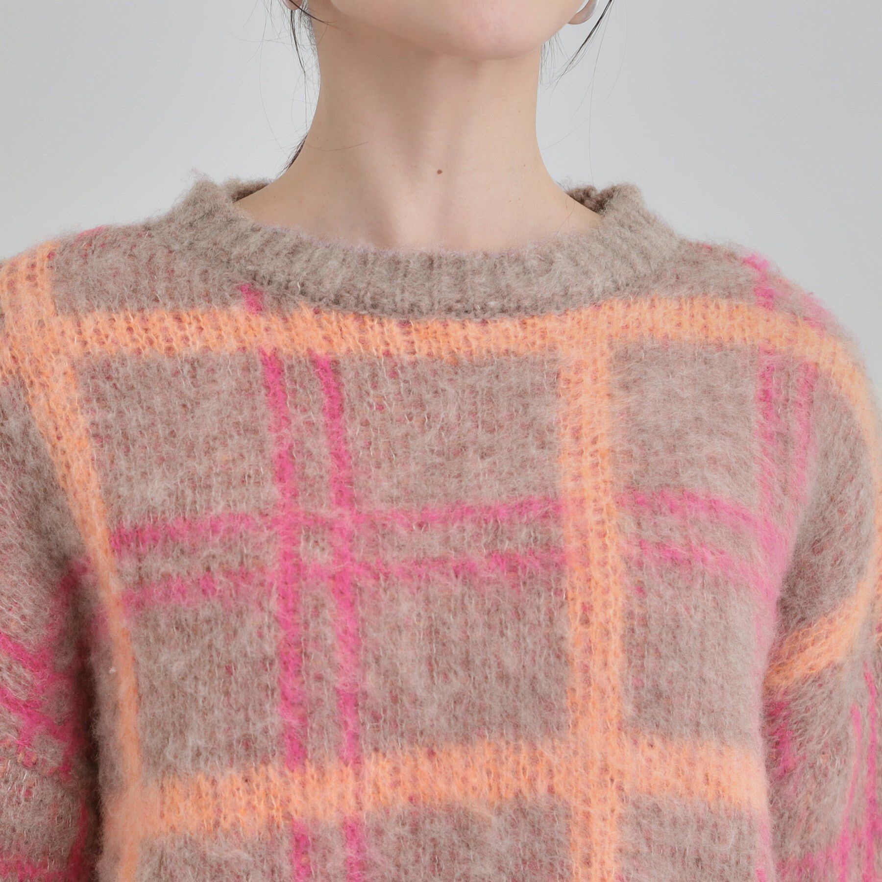 SHOO･LA･RUE「【S-LL】女性らしさ漂う ふわふわチェック柄ニット」|ニット・セーター|