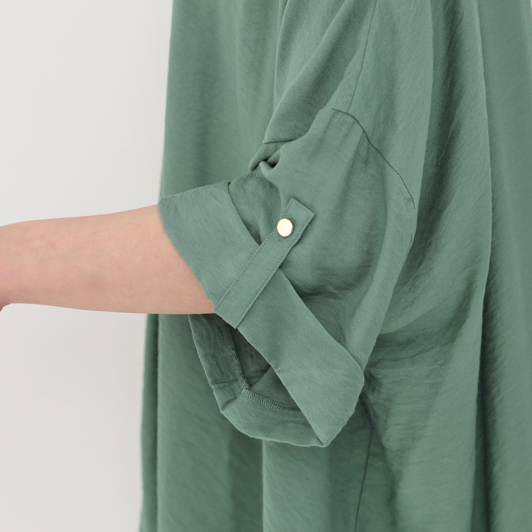 SHOO･LA･RUE「【ひんやり/洗濯機可/体型カバー/S-LL】動くたび揺れる落ち感が魅力 スキッパーチュニックワンピー」|チュニック|