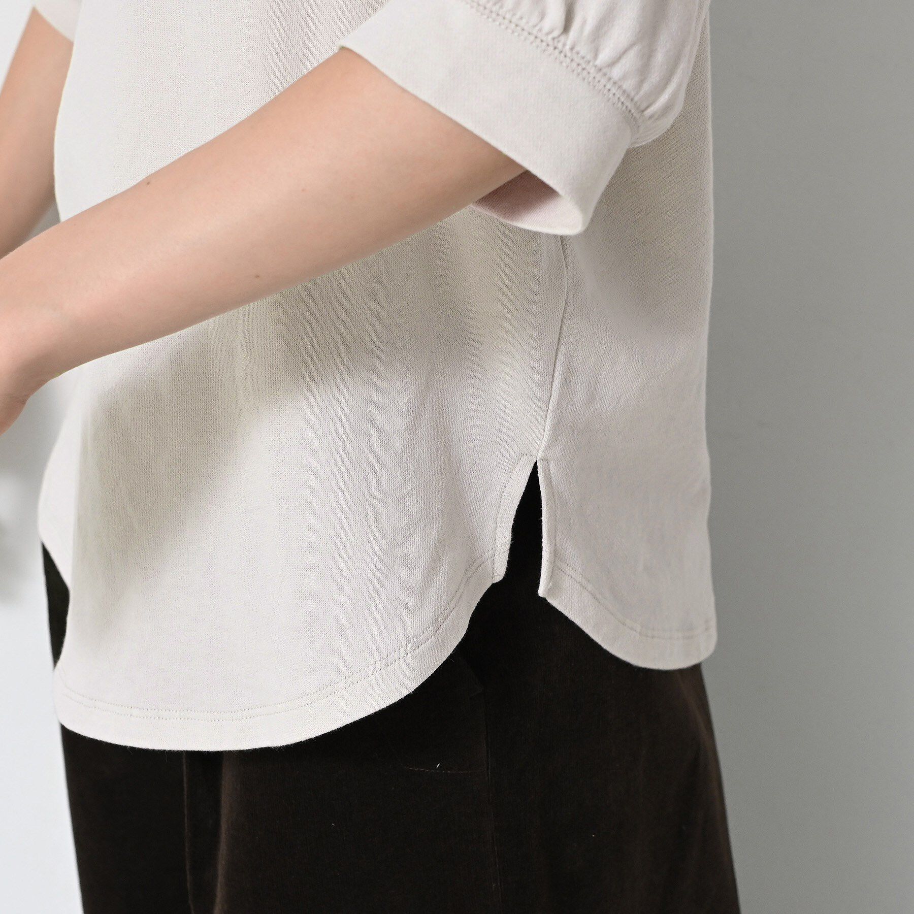 Dessin「【360度可愛い/前後2WAY/洗える】ライトコットンヘンリーカットソー」|Tシャツ・カットソー|