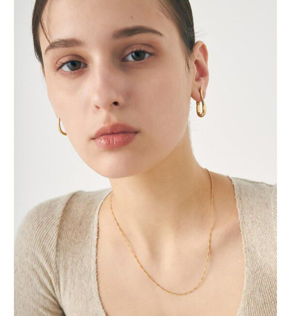 ete「リラックス ハグイヤリング」|イヤリング|