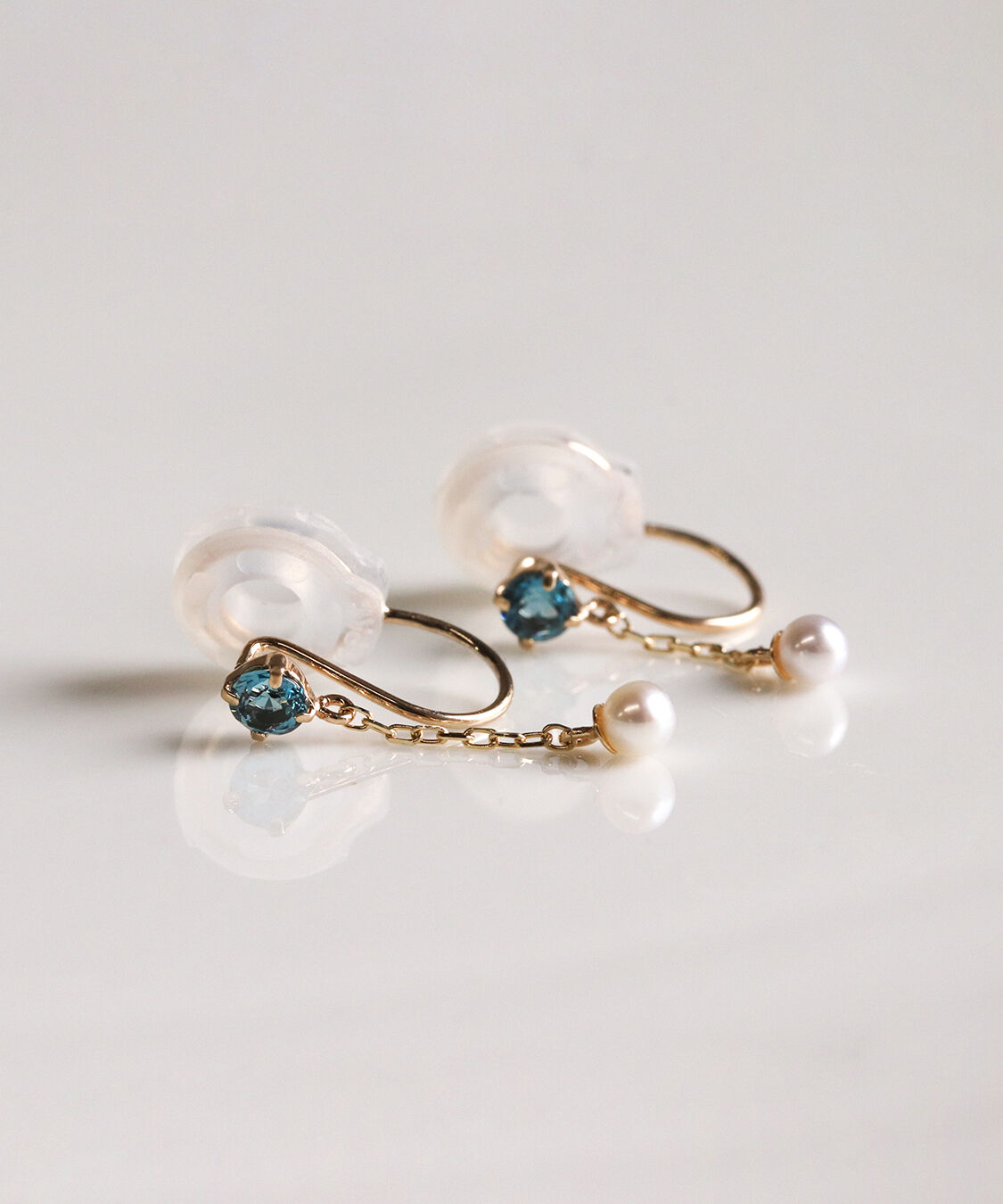  「ロンドンブルートパーズ  / パール イヤリング | K10YG」|イヤリング|