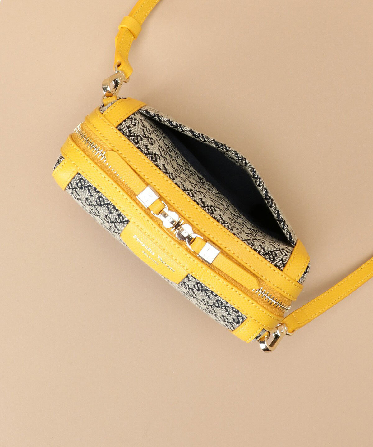 Samantha Thavasa「ST Jacquard ポシェットカレ」|ショルダー・メッセンジャー|