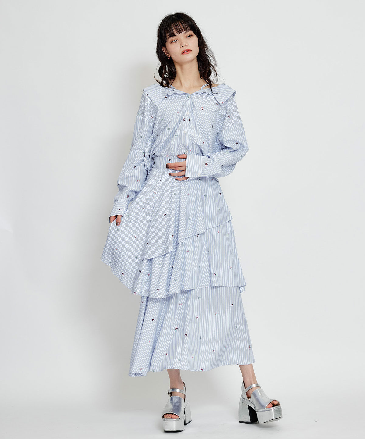 REDYAZEL「REDYAZELアルファベットロゴ刺繍ティアードロングスカート」|フレア|