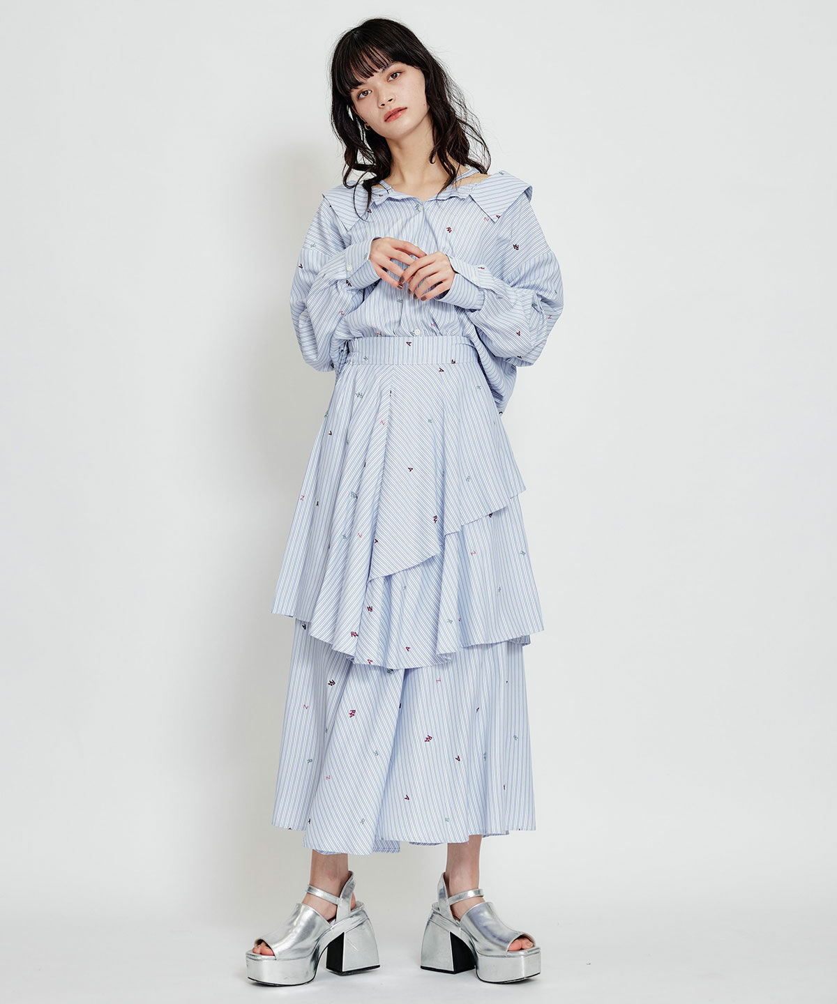 REDYAZEL「REDYAZELアルファベットロゴ刺繍ティアードロングスカート」|フレア|