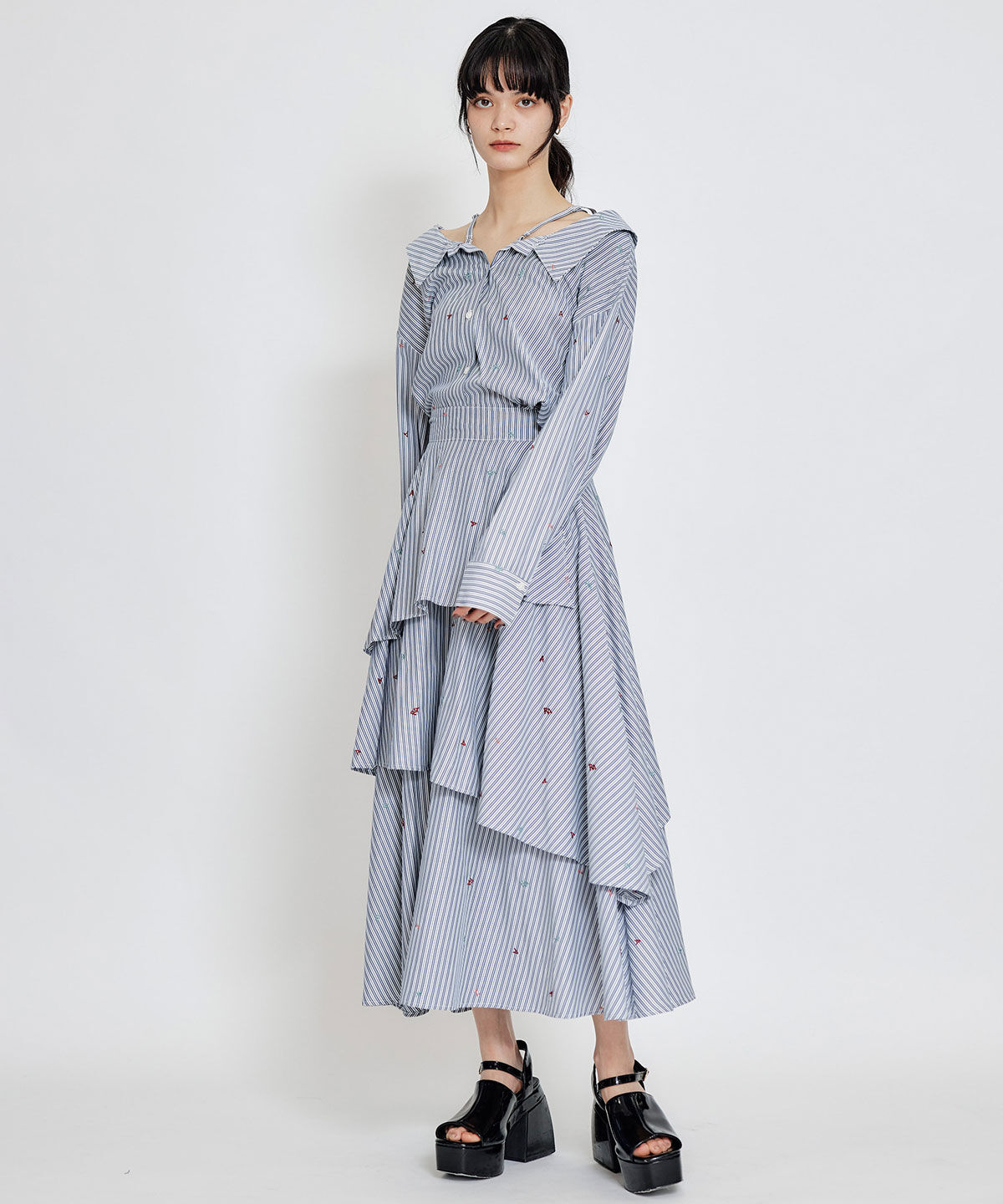 REDYAZEL「REDYAZELアルファベットロゴ刺繍ティアードロングスカート」|フレア|