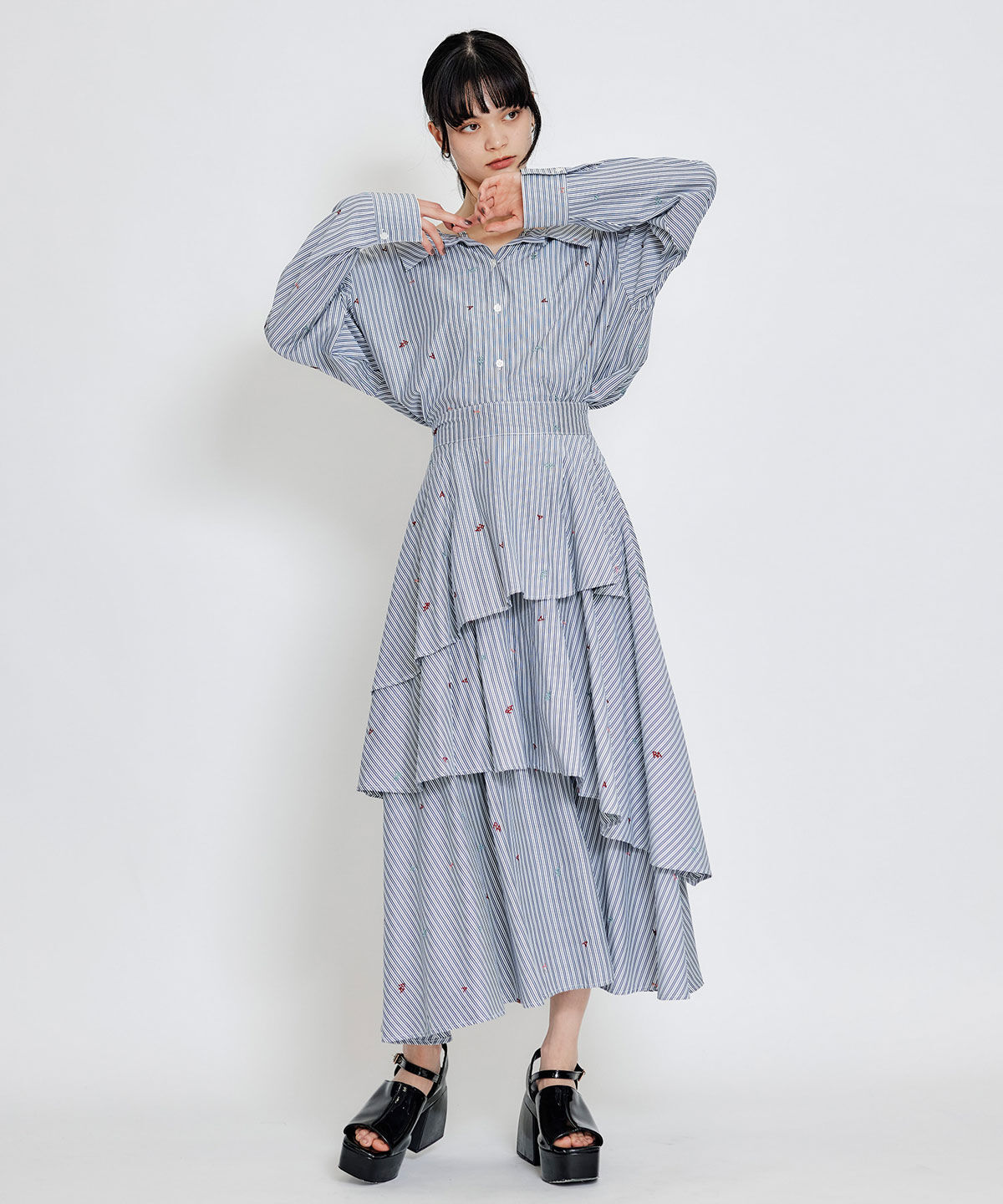 REDYAZEL「REDYAZELアルファベットロゴ刺繍ティアードロングスカート」|フレア|