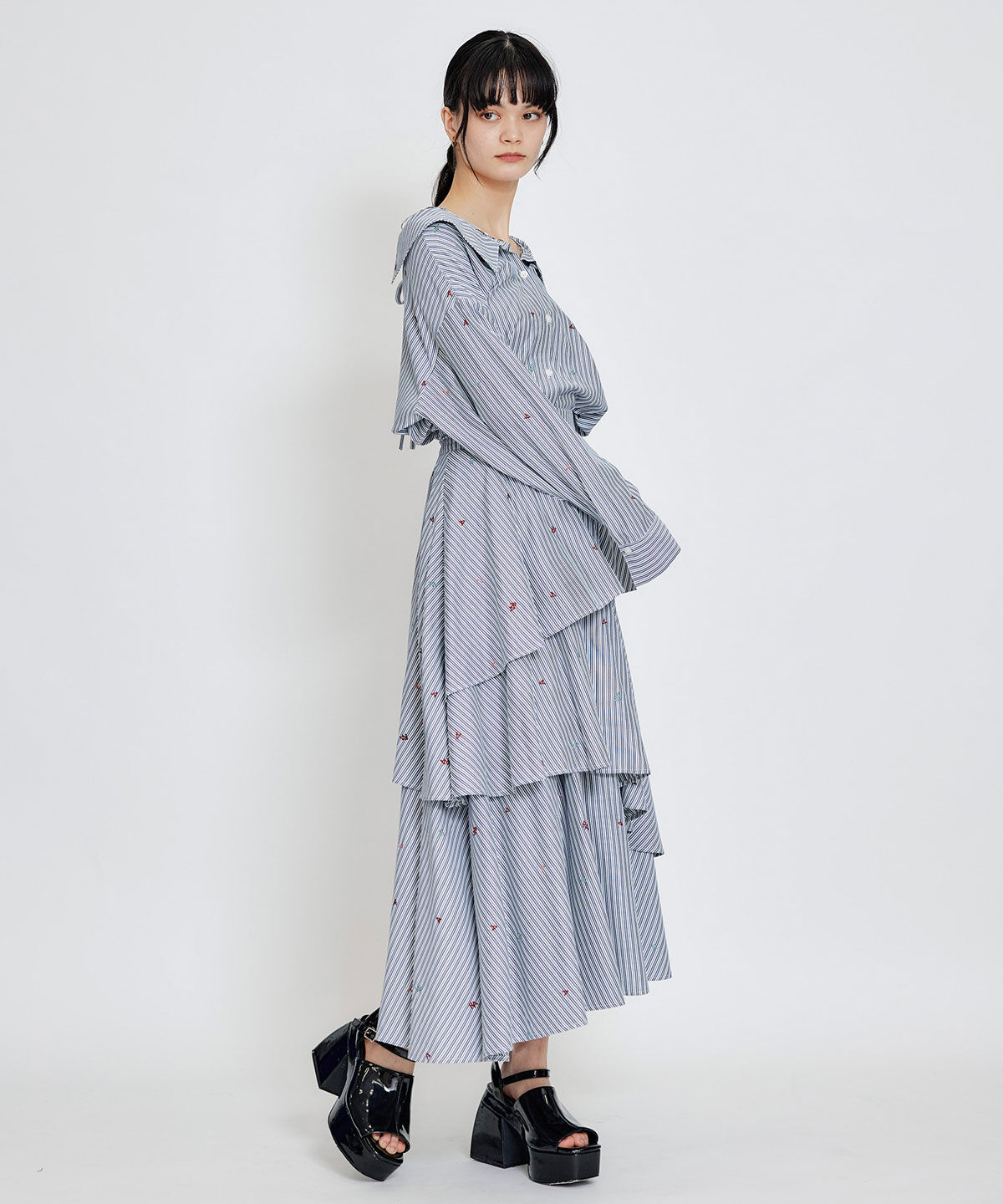 REDYAZEL「REDYAZELアルファベットロゴ刺繍ティアードロングスカート」|フレア|