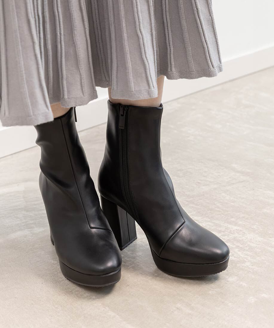  「晴雨兼用 チャンキーヒールベーシックショートブーツ」|ショートブーツ|