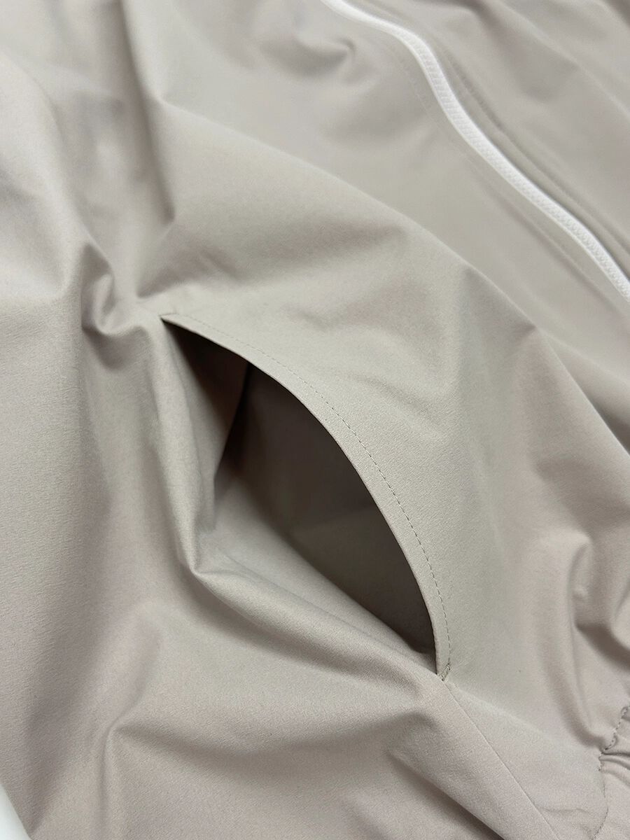 ALBOVE「UVカットスタンドネック撥水ギャザーブルゾン」|レインコート|