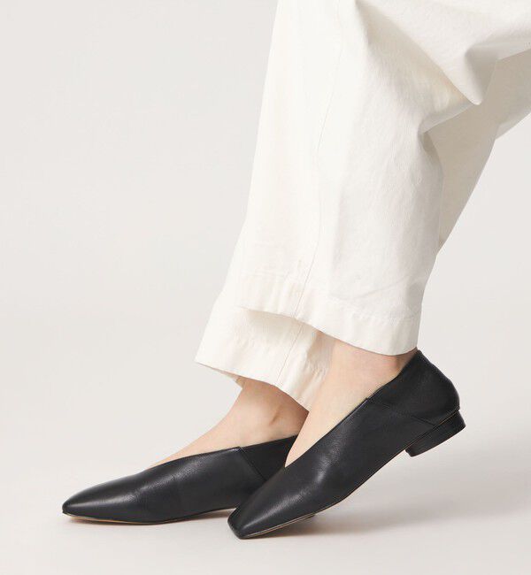 ODETTE E ODILE「オブリークスクエアトゥ フラット15&uarr;」|パンプス|