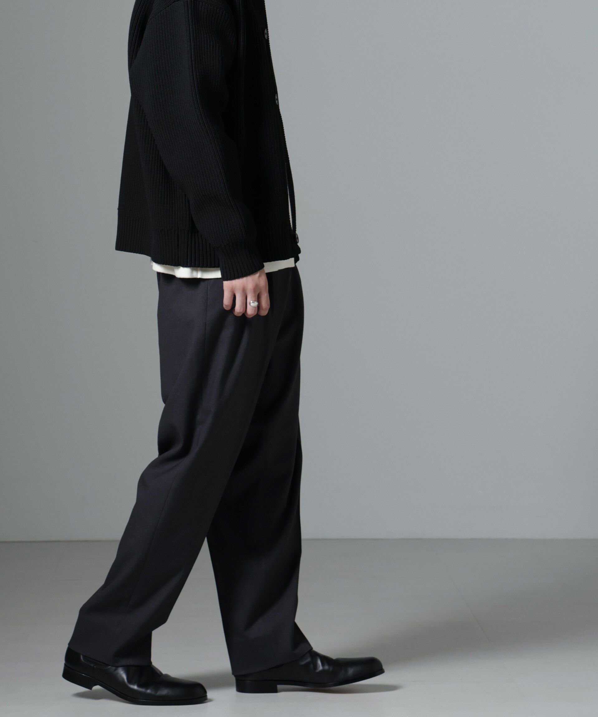 nano･universe「微起毛ワイドテーパードパンツ」|チノ|チャコール3