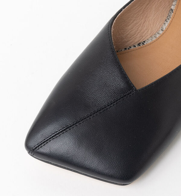 AU BANNISTER「スクエアトゥフラットパンプス」|パンプス|