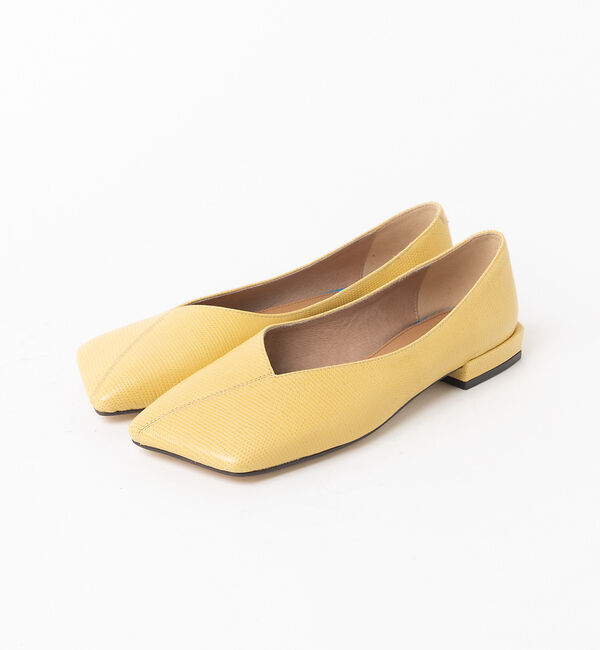 AU BANNISTER「スクエアトゥフラットパンプス」|パンプス|クリーム