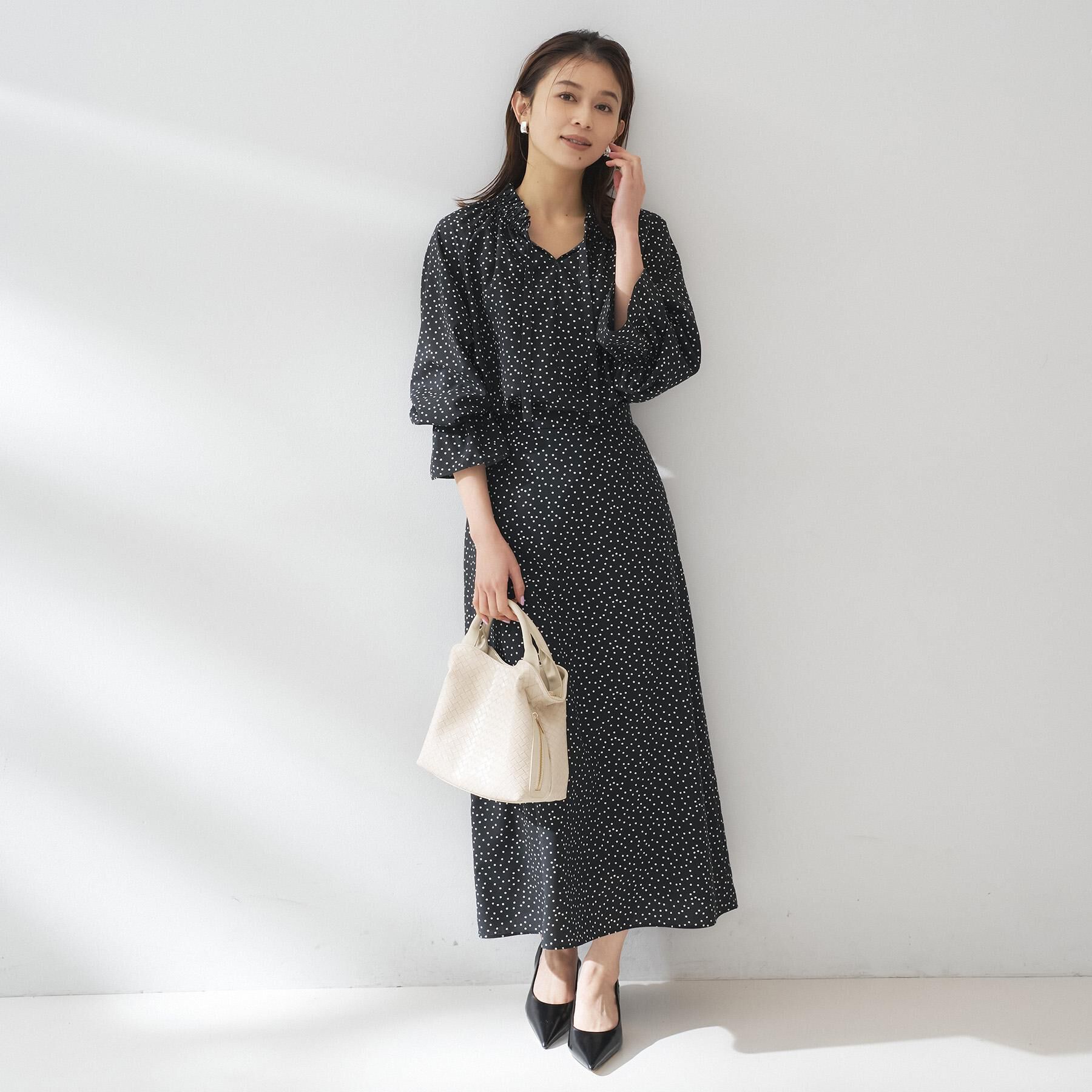 UNTITLED「【洗える/セットアップ可】ランダムドットブラウス」|シャツ・ブラウス|