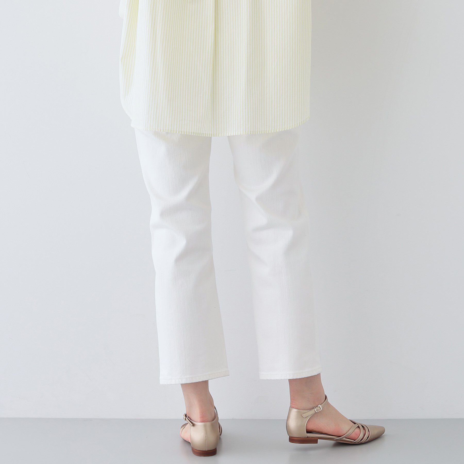 INDIVI「【春の新色登場！褒められデニム】スリムストレート デニムパンツ」|デニム|