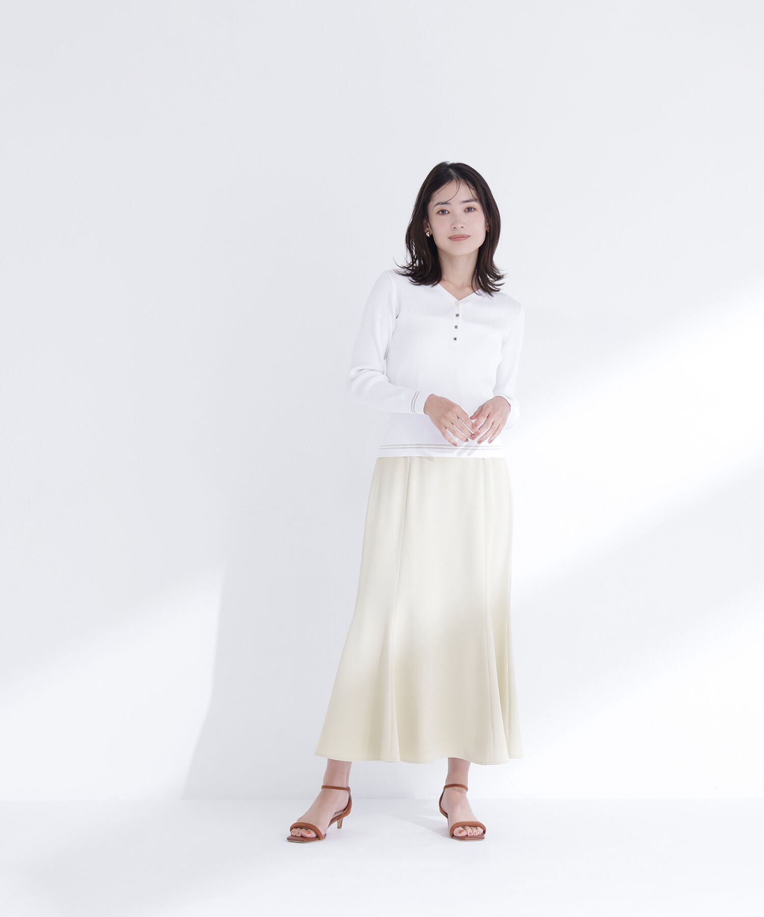  「メタルボタンシアーラインニット」|ニット・セーター|