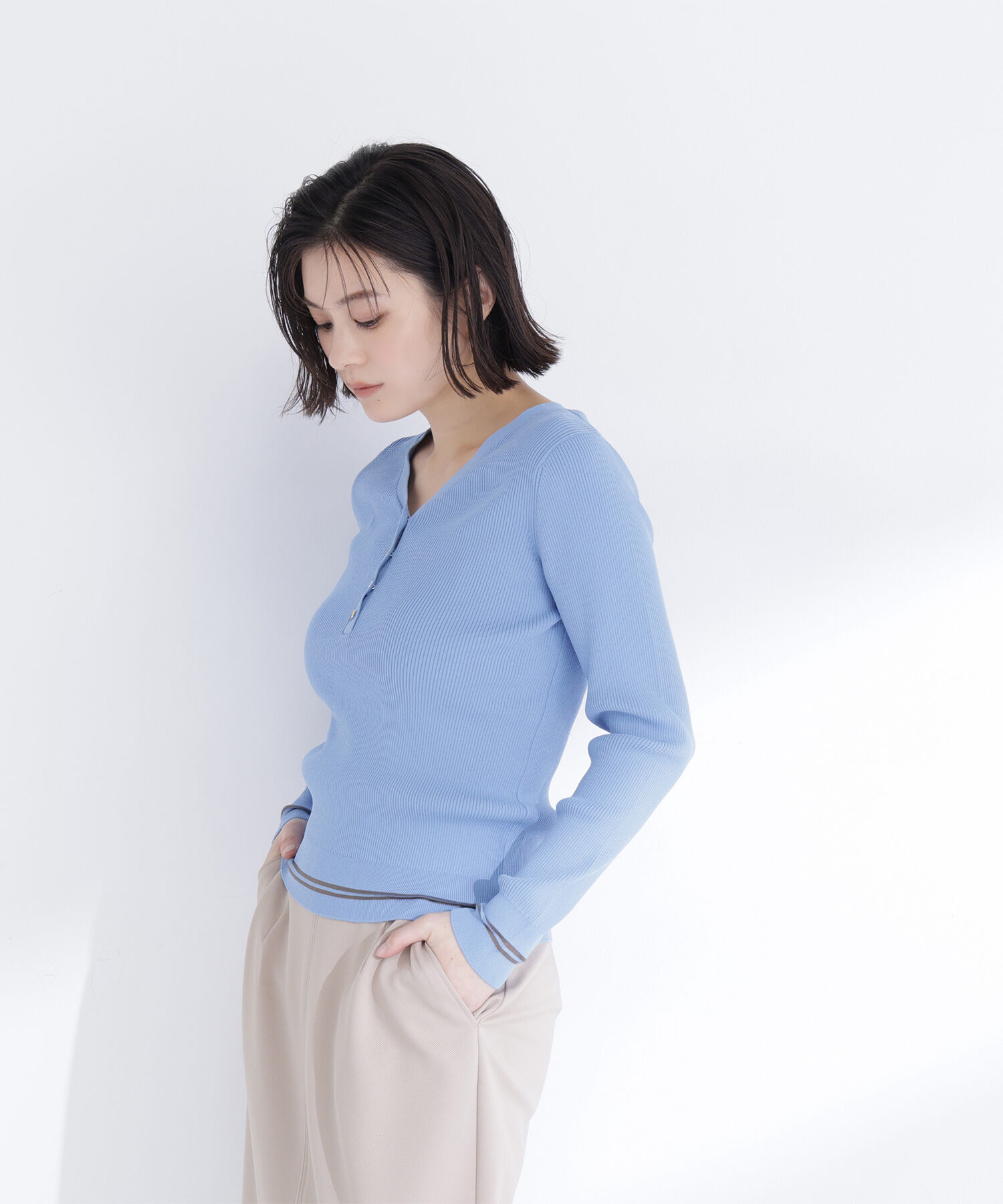  「メタルボタンシアーラインニット」|ニット・セーター|