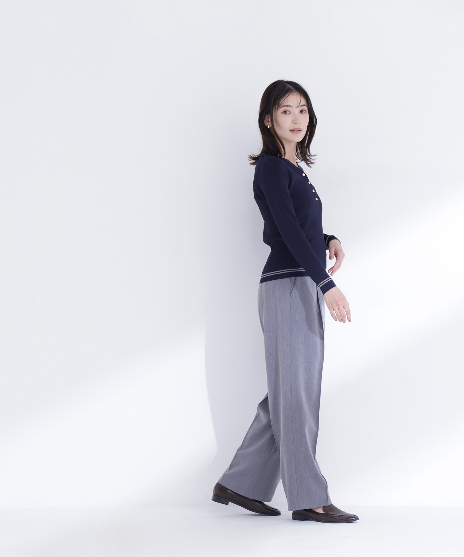  「メタルボタンシアーラインニット」|ニット・セーター|