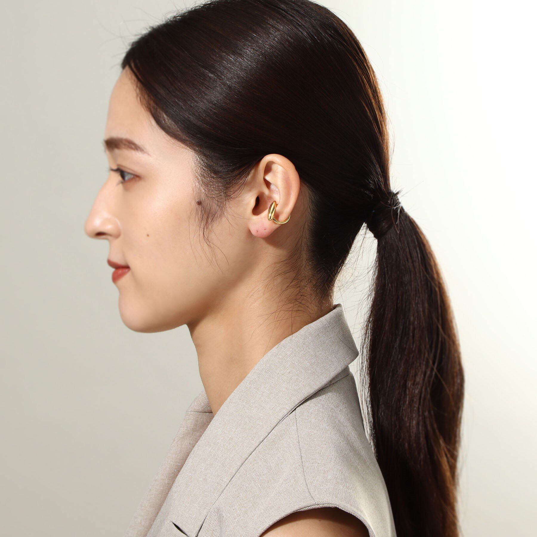 COCOSHNIK ONKITSCH「シルバー オーバルモチーフ スモールイヤーカフ GP」|イヤーカフ|