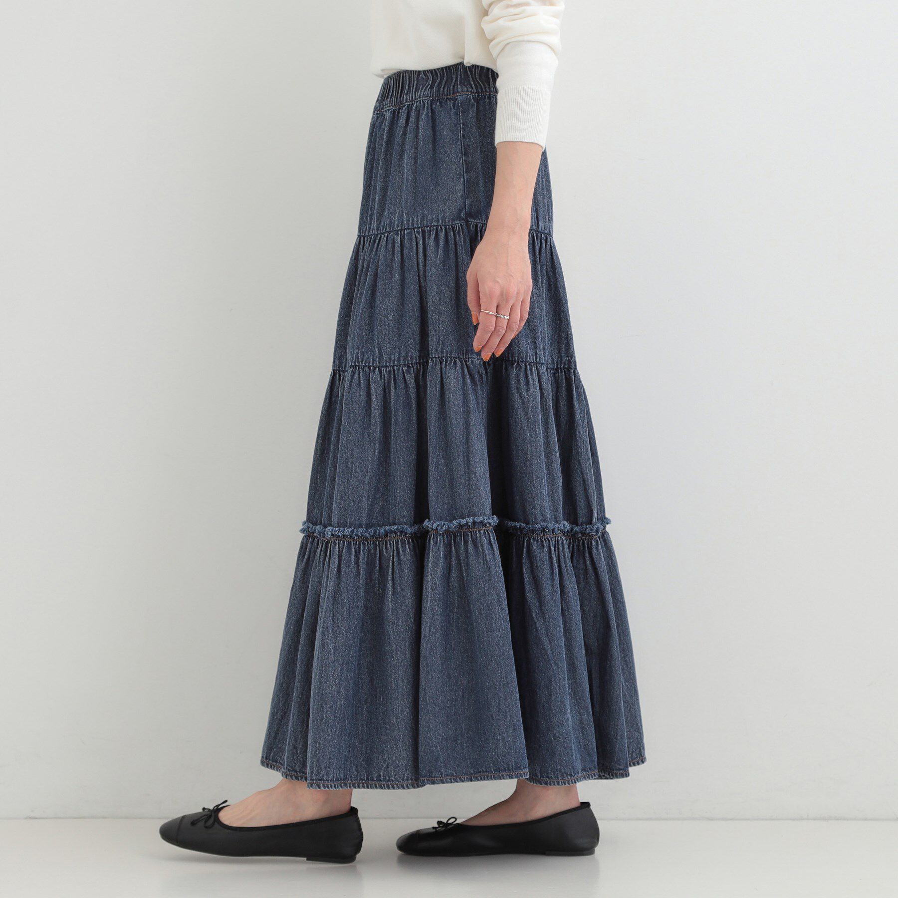 SHOO･LA･RUE「【ライトオンスデニム/S-LL】女性らしさをプラスする ティアードデニムロングスカート」|スカート|