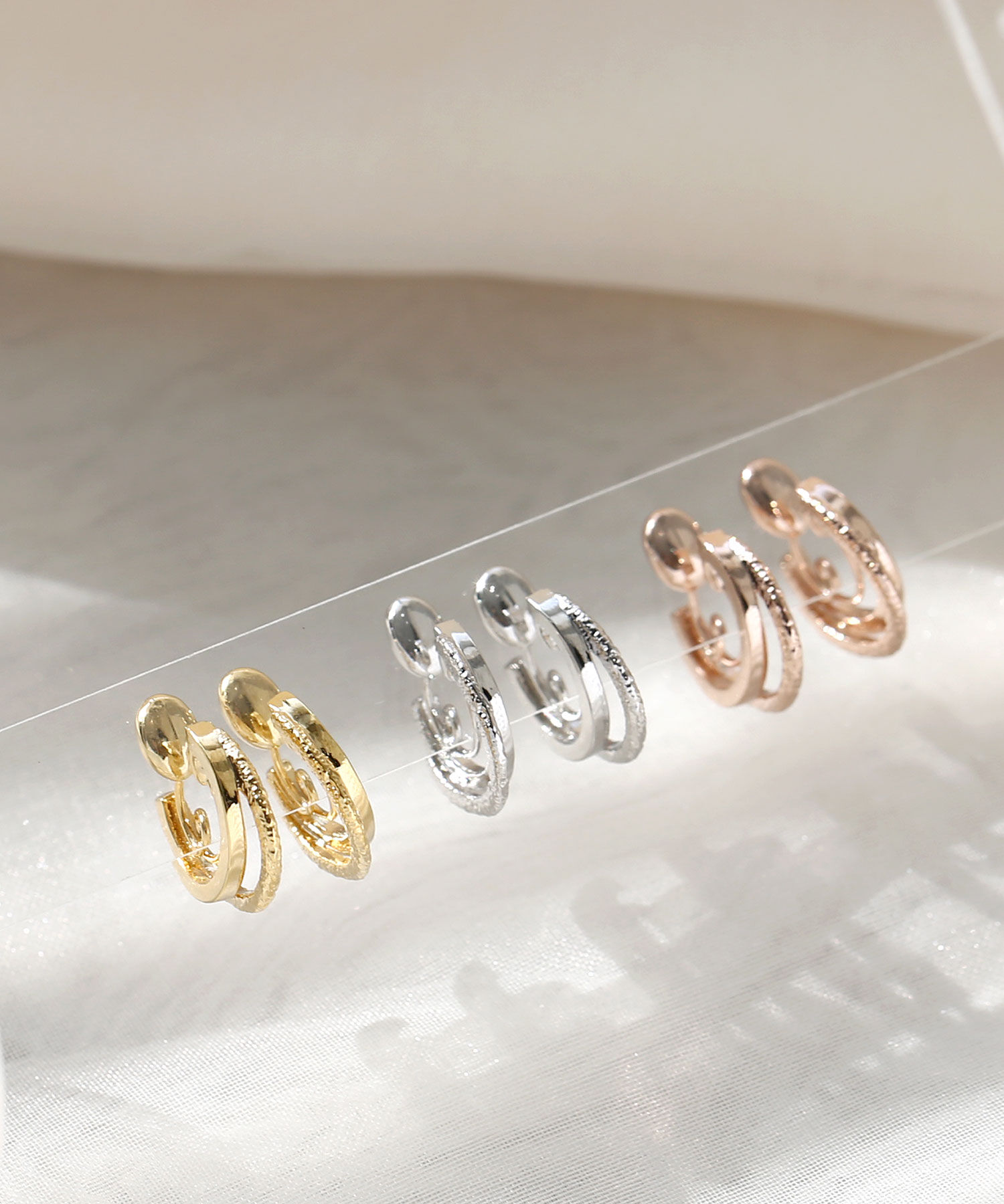 colleca la「miniループフィット・2連フープイヤリング」|イヤリング|