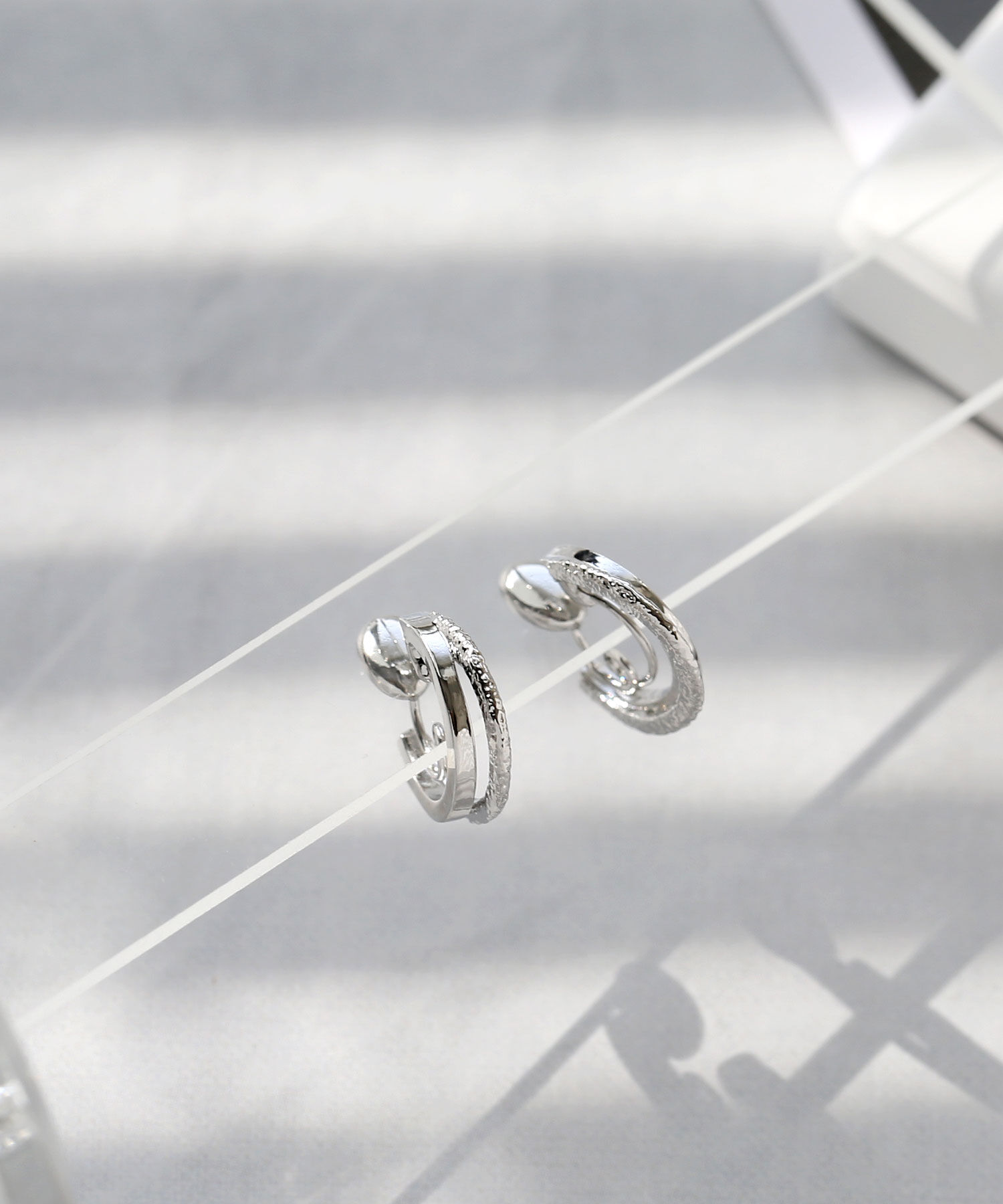 colleca la「miniループフィット・2連フープイヤリング」|イヤリング|シルバー