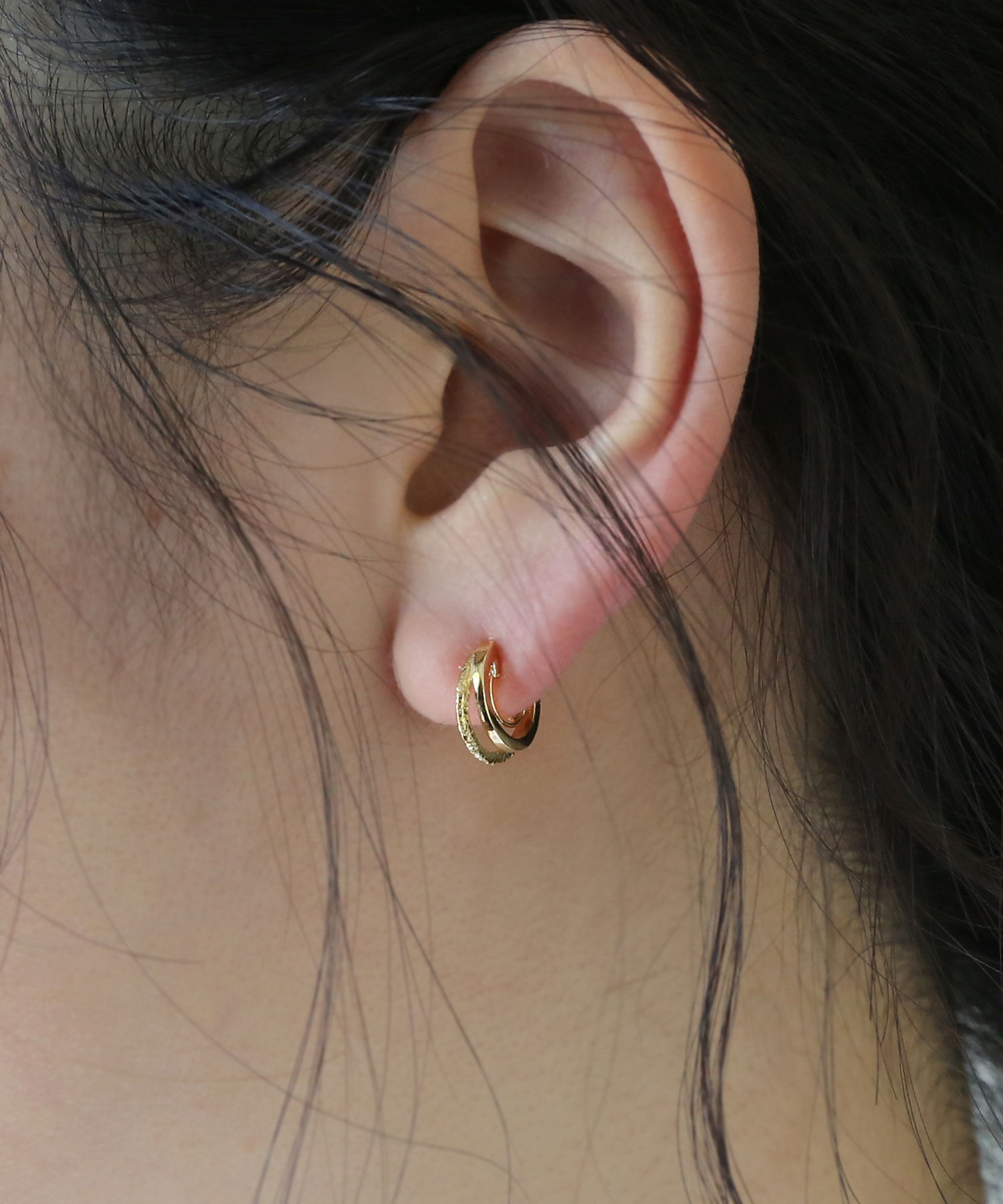 colleca la「miniループフィット・2連フープイヤリング」|イヤリング|