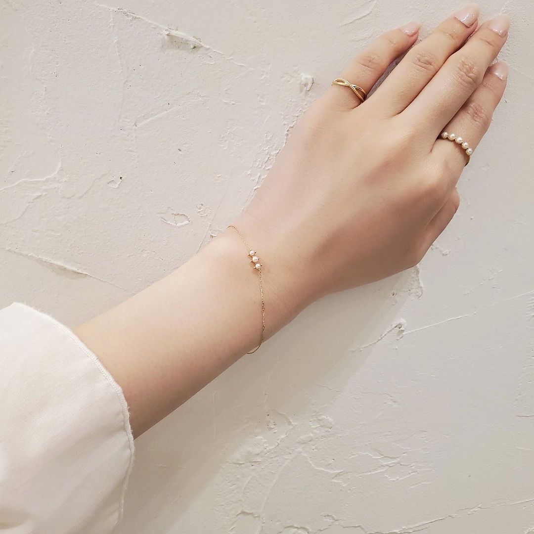 NOIR DE POUPEE「K10 3粒パール ブレスレット」|ブレスレット・バングル|