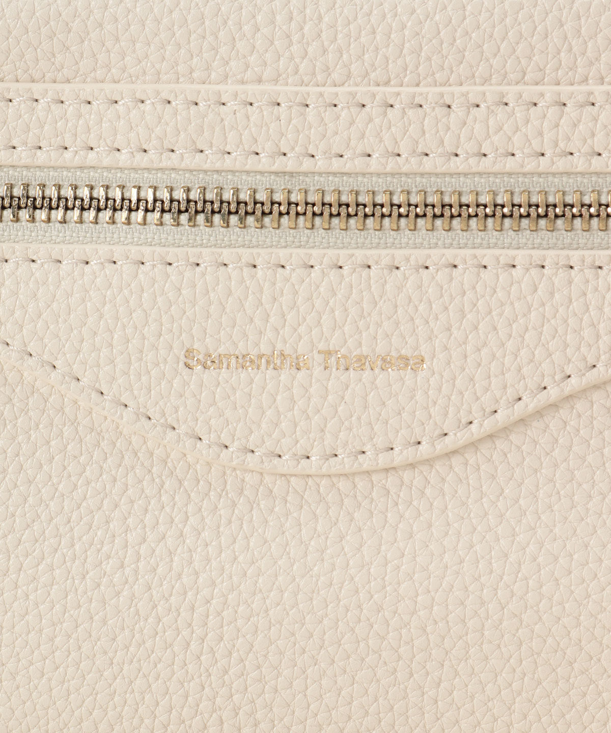 Samantha Thavasa「カジュアルテイストスクエアショルダーバッグ」|ショルダー・メッセンジャー|