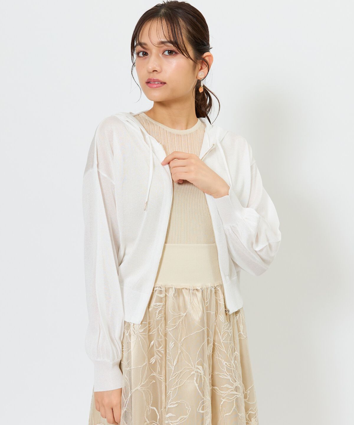 アンドクチュール「コンパクトシアーフーディー」|パーカー|