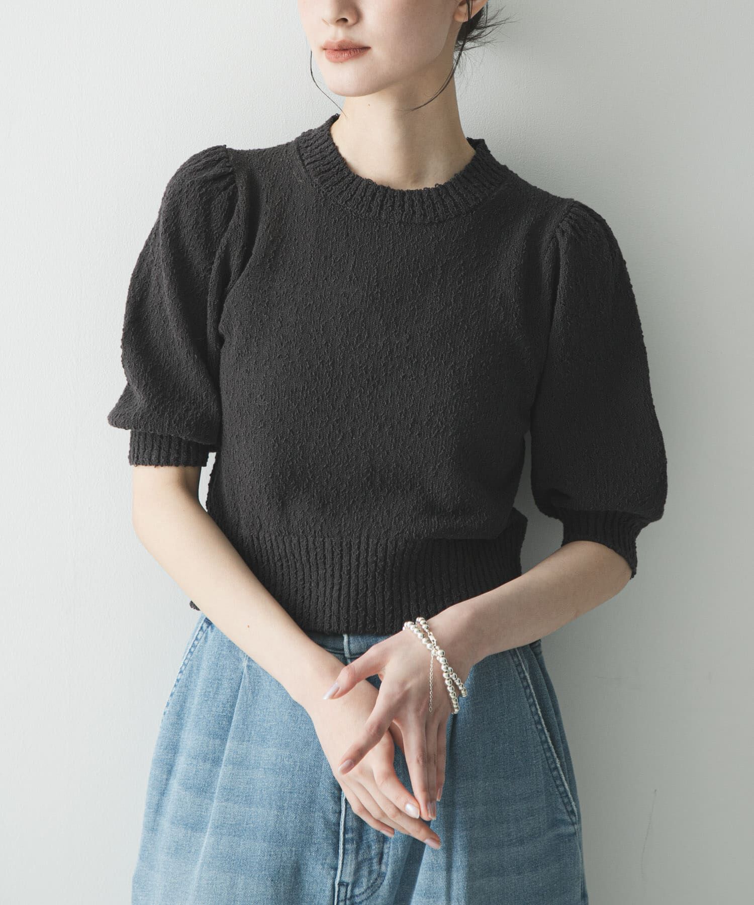 URBAN RESEARCH「ボリューム袖ショート丈ニット」|ニット・セーター|
