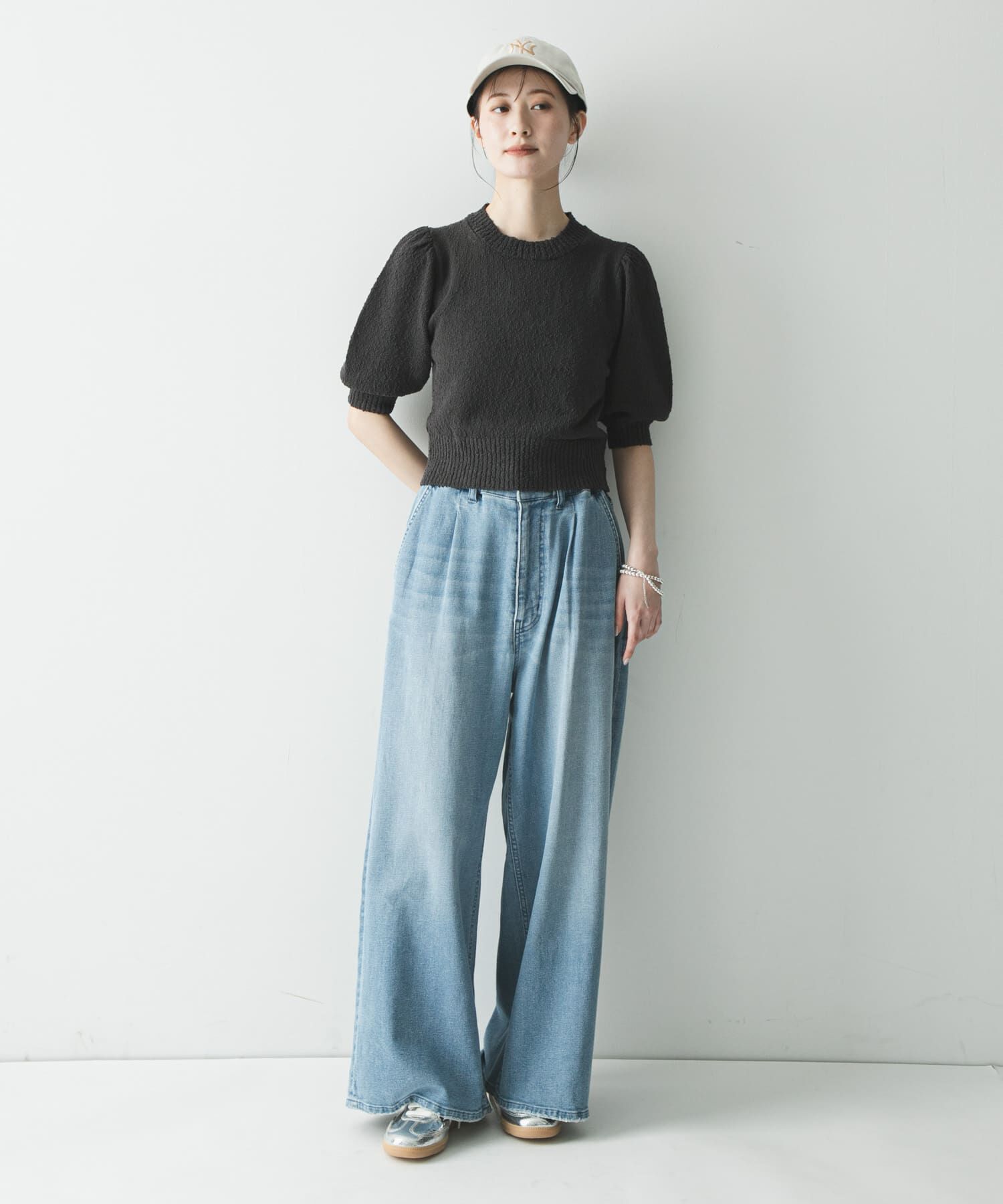 URBAN RESEARCH「ボリューム袖ショート丈ニット」|ニット・セーター|