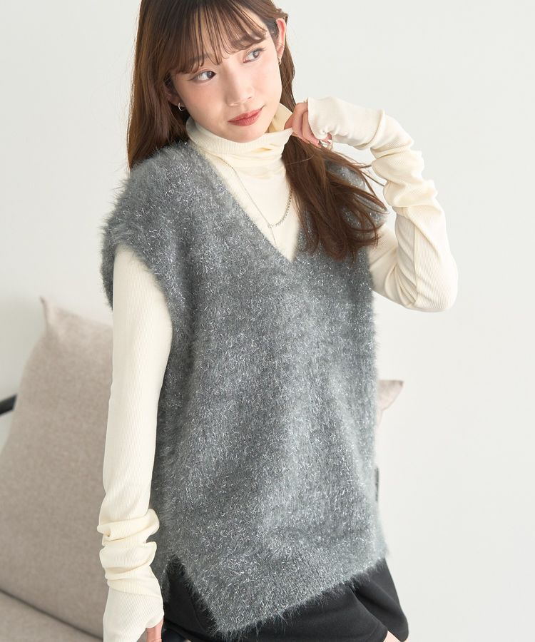 earth music&ecology「キャットライクヤーンニットベスト」|ベスト・ジレ|Charcoal Gray